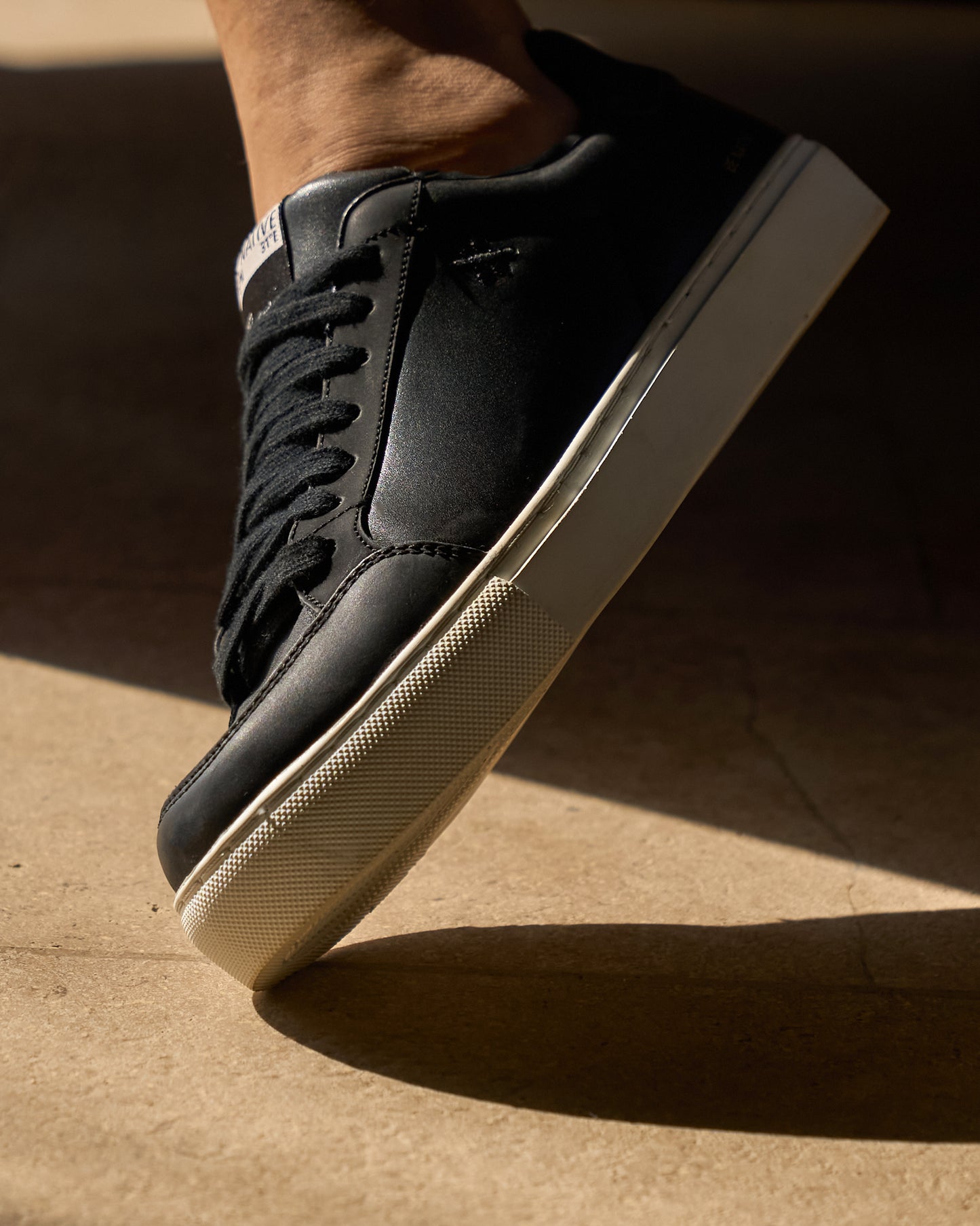 Noir * BN-10 "UNISEX"